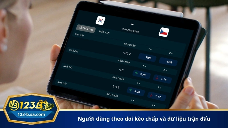 người dùng theo dõi kèo chấp và dữ liệu trận đấu