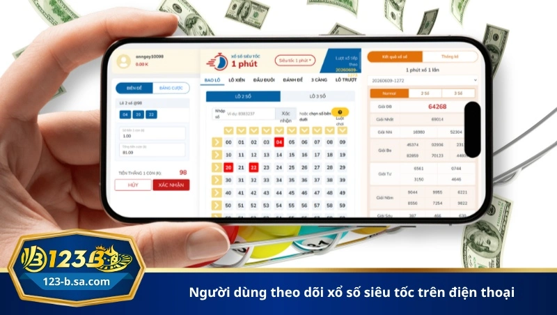 người dùng theo dõi xổ số siêu tốc trên điện thoại